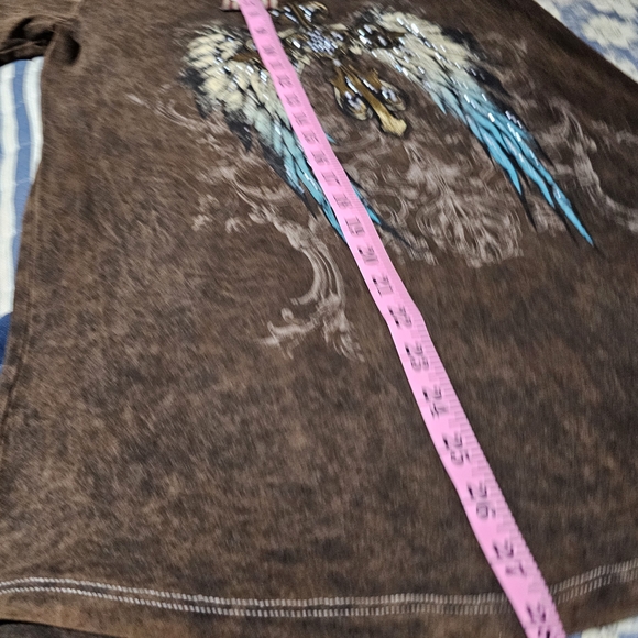 LIBERTY WEAR Women Elegant Brown Winged Graphic Tee, Size L NWT - Picture 3 of 6
